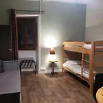 Le Moulin D'onclaire Et D'hotes Bed & Breakfast 3*