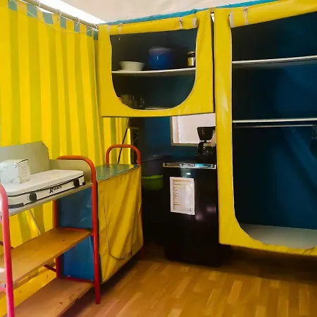Nocleg ze śniadaniem Le Moulin D'onclaire Et D'hotes 3*