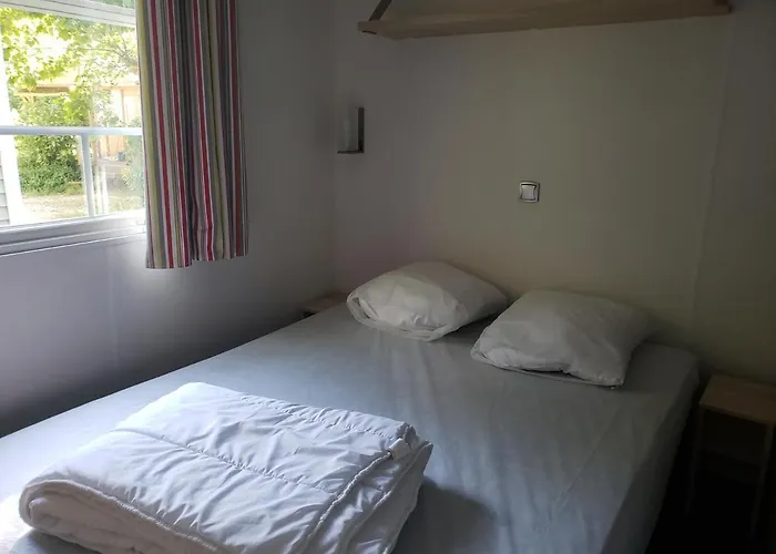 Le Moulin D'onclaire Et D'hotes Bed & Breakfast