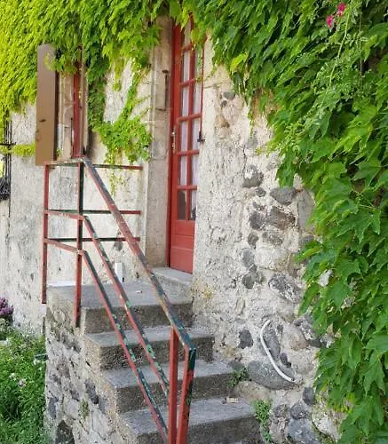 Le Moulin D'onclaire Et D'hotes Bed & Breakfast 3*